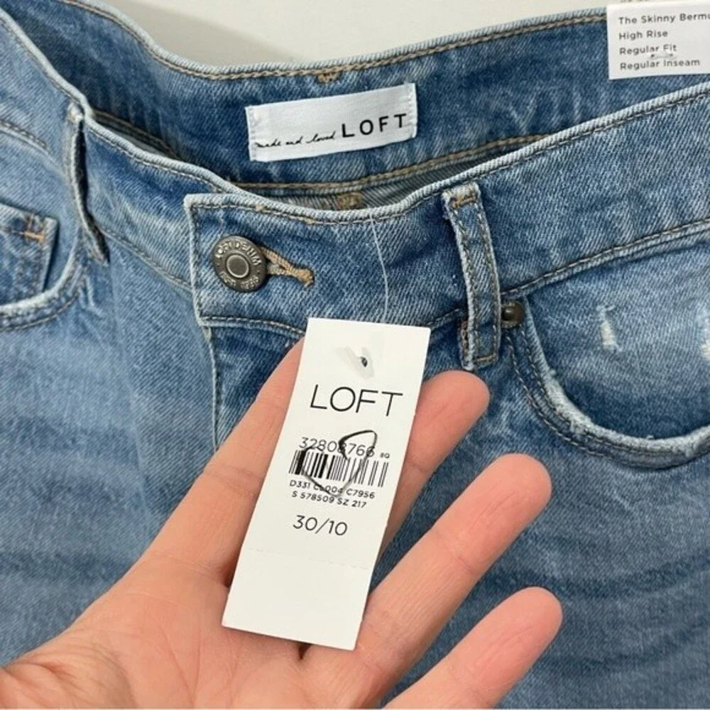 NWT Loft The Skinny Bermuda Denim Jean Shorts‎ Raw Hem Size 30